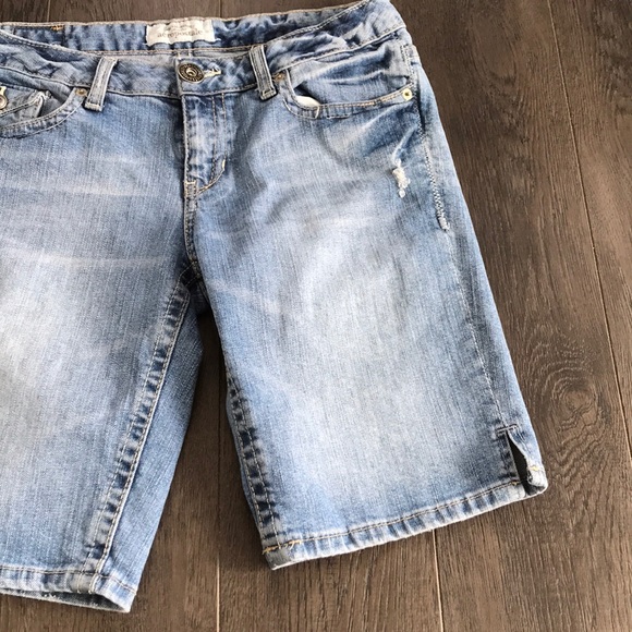 3/$25 Aeropostale jean shorts - Picture 3 of 5